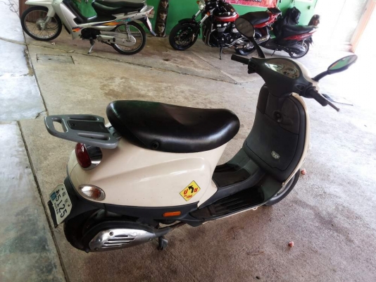 **Vespa 50 Automatic-scooter**