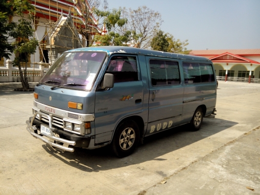 ขายรถตู้ Isuzu Buddy เครื่องช่วงล่างดีมากๆ ครับ