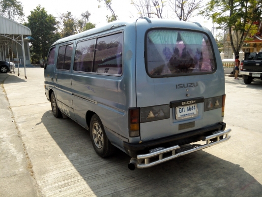 ขายรถตู้ Isuzu Buddy เครื่องช่วงล่างดีมากๆ ครับ