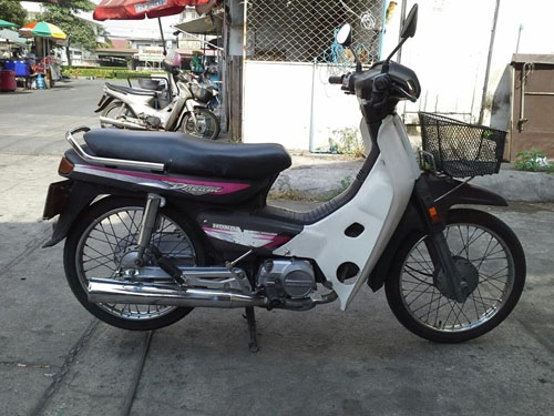 Dream exel รถบ้าน เครื่องเดิมแน่นๆ ฟิตมาก สตาร์ททีเดียวติด ขับสบาย ประหยัดน้ำมันสุดๆ Dream exel รถบ้าน เครื่องเดิมแน่นๆ ฟิตมาก สตาร์ททีเดียวติด ขับสบาย ประหยัดน้ำมันสุดๆ