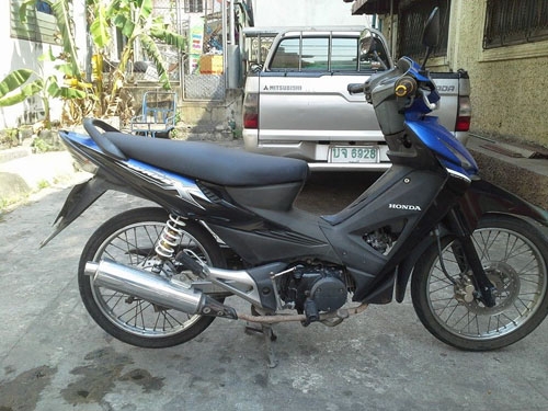 Wave 100 x ปี 52 เครื่องแน่น ไม่หลวม ชุดสีตามรูป เอกสารครบ Wave 100 x ปี 52 เครื่องแน่น ไม่หลวม ชุดสีตามรูป เอกสารครบ