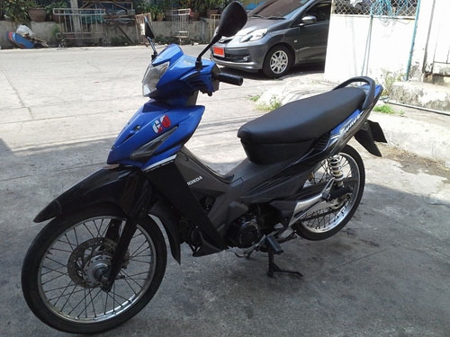 Wave 100 x ปี 52 เครื่องแน่น ไม่หลวม ชุดสีตามรูป เอกสารครบ Wave 100 x ปี 52 เครื่องแน่น ไม่หลวม ชุดสีตามรูป เอกสารครบ