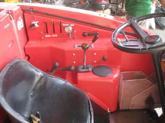 ขายรถพ่นยาSPEED SPAYER 700ลิตร พร้อมใช้งาน ขายรถพ่นยาSPEED SPAYER 700ลิตร พร้อมใช้งาน