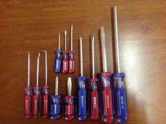 ขายไขควงมือ 12 ชิ้น