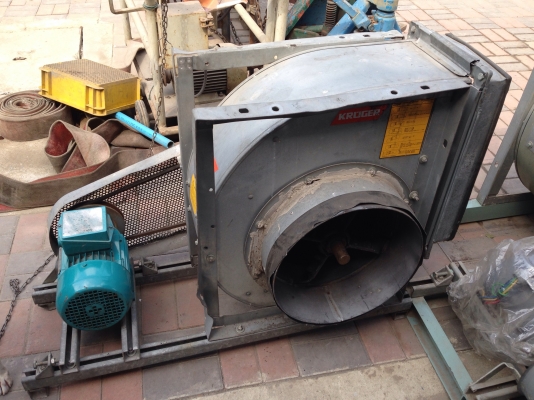 ขายโบวเวอร์ดูดอากาศ Kruger ขนาดมอเตอร์ 2 HP. 380 V สภาพสวย วิ่งนิ่ม พร้อมใช้งาน
