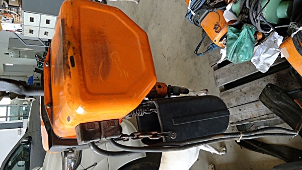 ขายรอกโซ่ HITACHI 1 TON