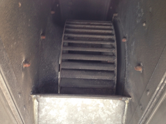 ขายโบวเวอร์ดูดอากาศ Kruger ขนาดมอเตอร์ 1.5 HP. 380 V สภาพสวย วิ่งนิ่ม พร้อมใช้งาน