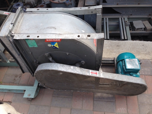 ขายโบวเวอร์ดูดอากาศ Kruger ขนาดมอเตอร์ 1.5 HP. 380 V สภาพสวย วิ่งนิ่ม พร้อมใช้งาน