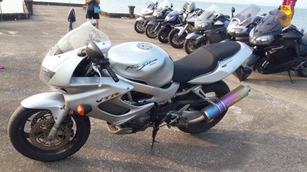 ขาย HONDA VTR1000F FIRESTORM ท่อสูตรทั้งใบยี่่ห้อ Zero พร้อมทะเบียนโอน ขาย HONDA VTR1000F FIRESTORM ท่อสูตรทั้งใบยี่่ห้อ Zero พร้อมทะเบียนโอน