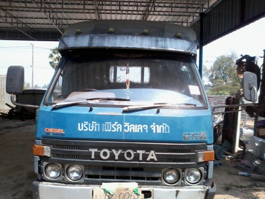 หกล้อ โตโยต้าBU87-115แรง สภาพเดิมๆพร้อมใช้งาน รดราคาแล้ว(สองแสนสองหมื่นห้าพัน)ขับส่งทั่วไทยครับ