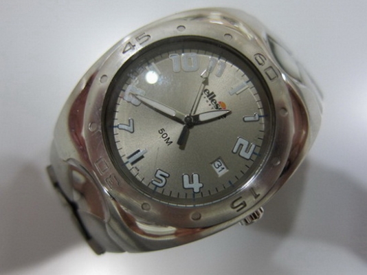 ลดพิเศษ-นาฬิกา ellesse ชาย ของแท้ สภาพดี กันน้ำได้ 50M ส่งฟรี