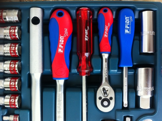 ชุดเครื่องมือ ประแจ+บล๊อค+ไขควง FION 106 ชิ้น