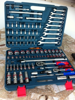 ชุดเครื่องมือ ประแจ+บล๊อค+ไขควง FION 106 ชิ้น