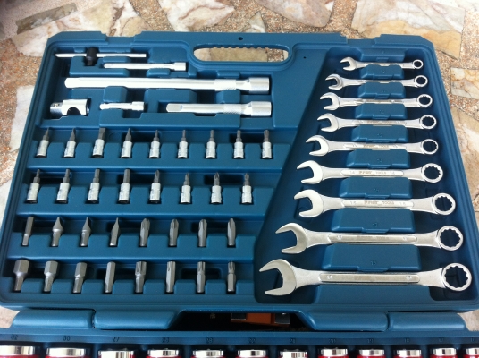 ชุดเครื่องมือ ประแจ+บล๊อค+ไขควง FION 106 ชิ้น