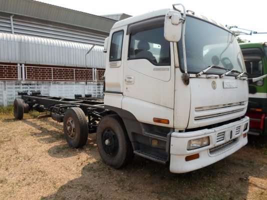 ขายรถบรรทุก 8 ล้อใหญ่ Isuzu กีก้า จากญี่ปุ่น