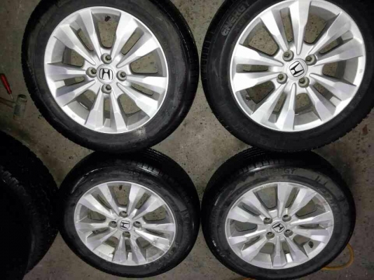 ขายล้อแม็กซ์ 15 New Honda City + ยางปี13 ราคา 11,300 บ. ถูกที่สุดดดด