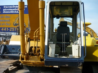 รถขุดบูมยาว Komatsu PC200-3 รถเก่านอก พร้อมใช้งาน เอกครบ จัดไฟแนนท์ได้