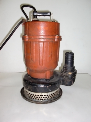 ขายปั้มน้ำแช่ ขนาด 2" ยี่ห้อ CHIPEN ราคาถูก