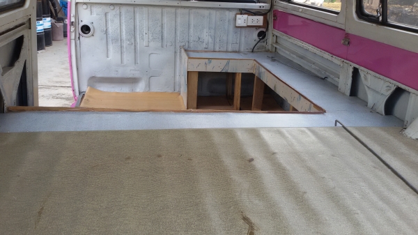 รถตู้โฟล์คโบราณ ปรับราคาใหม่ลดสุดๆแบบขาดทุนโดยไม่ต้องต่อเลยค่ะ