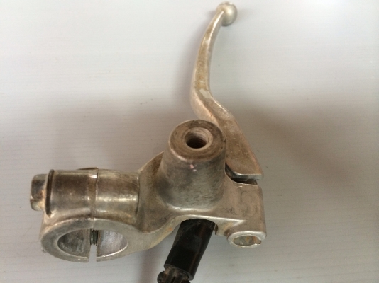 มือเบรคซ้ายของรถคลาสสิคไม่ทราบรุ่น