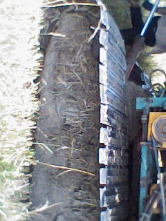 ขายรถเกี่ยวข้าว ช่วงล่าง12HT ปั้มDIKIN23  เครื่อง185เทอร์โบ อู้มปรับระดับ ทอ่ส่งข้าวขึ้นอุ้มแบบแท่งข้าง  ราคา530000