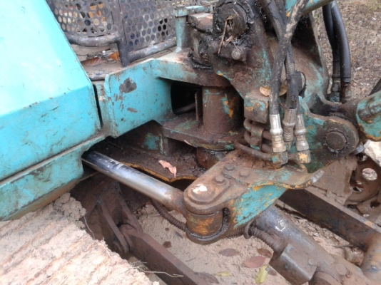 ขาย kOMATSU    โคมัสสุ PC 30 รุ่น  5