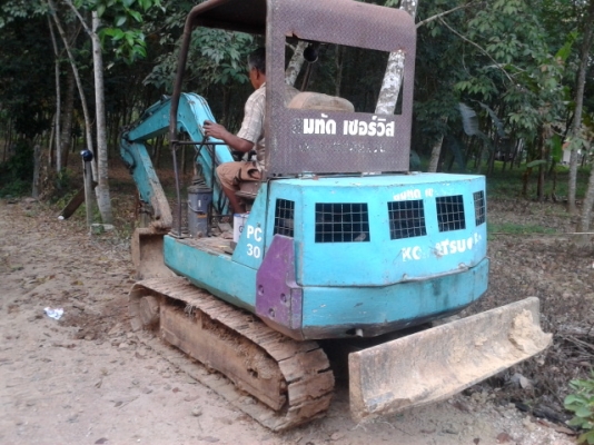 ขาย kOMATSU    โคมัสสุ PC 30 รุ่น  5