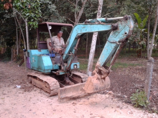 ขาย kOMATSU    โคมัสสุ PC 30 รุ่น  5