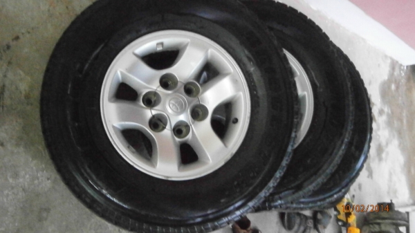 ขายแม็กพร้อมยาง