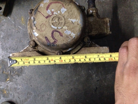 ขายมอเตอร์เขย่า Hayashi ขนาด 1/3 HP. 380V made in Japan สภาพดีเดิมๆ พร้อมใช้งาน มี 2 ตัวครับ