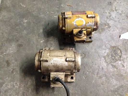 ขายมอเตอร์เขย่า Hayashi ขนาด 1/3 HP. 380V made in Japan สภาพดีเดิมๆ พร้อมใช้งาน มี 2 ตัวครับ