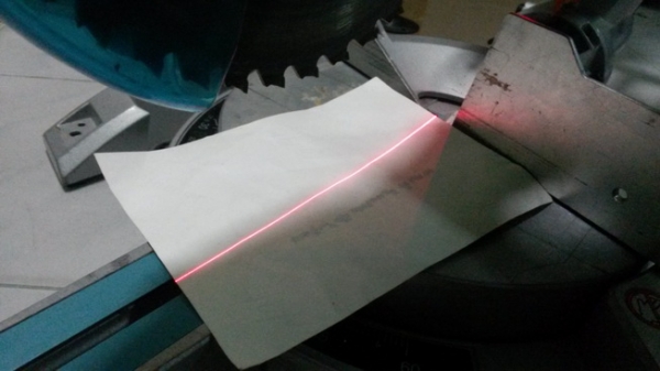 แท่นตัดองศาสไลด์ MAKITA ขนาดใบ10''  สภาพดีพร้อมใช้งานครับ