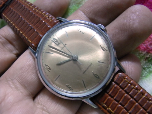 7ก.พ.((น้าเล็ก)) นำเสนอนาฬิกาข้อมือ 7ก.พ.((น้าเล็ก)) นำเสนอนาฬิกาข้อมือ