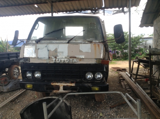 ขาย หกล้อเล็ก ไดน่า ขาย หกล้อเล็ก ไดน่า