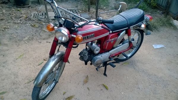 ขาย yamaha yl2 สีแดงเดิมๆทบ.เต็มโอนราคาคุยกันได้คับ