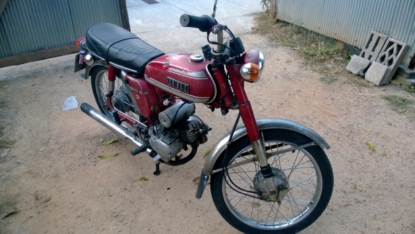 ขาย yamaha yl2 สีแดงเดิมๆทบ.เต็มโอนราคาคุยกันได้คับ