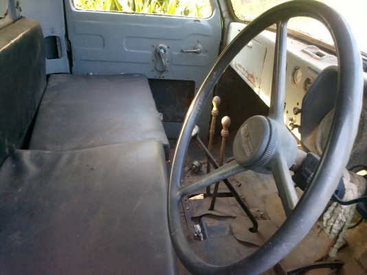 ขายรถบรรทุก หกล้อ ดั้ม หัวยาว ISUZU เครื่อง 120 แรง ขาย 270,000