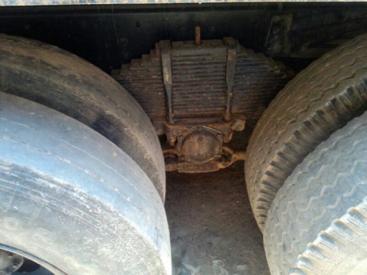 รถฮีโน่ 10 ล้อดั้ม F17  168 แรงม้า.  สนใจติดต่อ 081 - 6079515