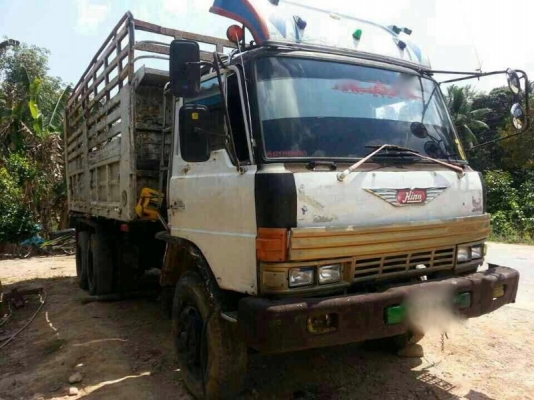 รถฮีโน่ 10 ล้อดั้ม F17  168 แรงม้า.  สนใจติดต่อ 081 - 6079515