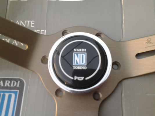 พวงมาลัยแต่ง NARDI