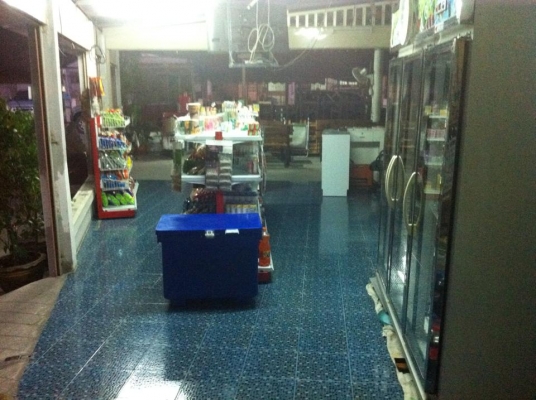 ขายบ้านทาวน์เฮ้าส์หลังมุม ทำเลดีเป็นร้านขายของชำ