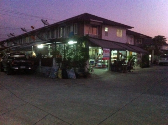 ขายบ้านทาวน์เฮ้าส์หลังมุม ทำเลดีเป็นร้านขายของชำ