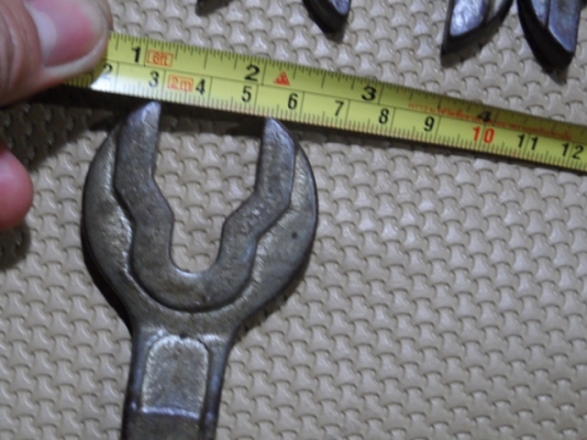 ประแจพิศษ เหล็กดีมาก