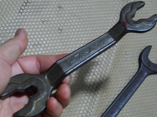 ประแจพิศษ เหล็กดีมาก