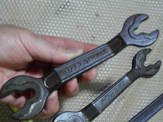 ประแจพิศษ เหล็กดีมาก