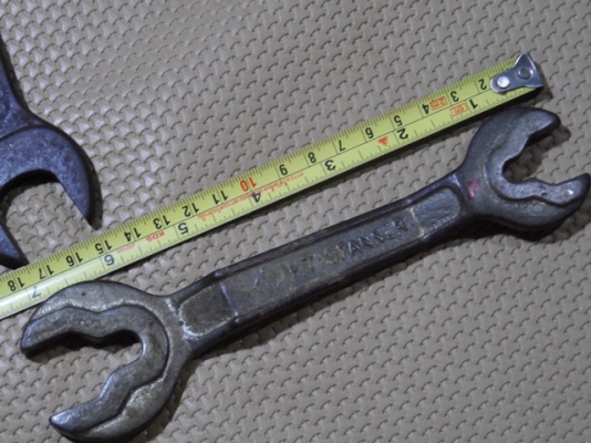 ประแจพิศษ เหล็กดีมาก