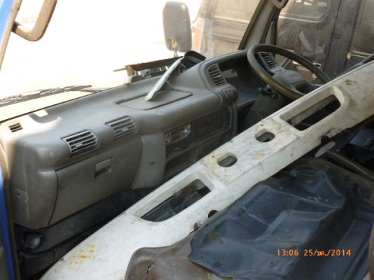 แสงฟ้าเต้นรถ///จำหน่ายหัวเก๋งเก่าญี่ปุ่น NKR กาตูนย์ สภาพสวยอุปกรณ์ครบ