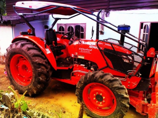 ขายดาวน์ รถไถ  KOBUTA  M 7040  ใช้งานไม่ถึง 500 ชั่วโมง สภาพ 98 เปอร์เซนต์