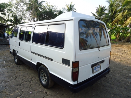 รถตู้  Toyota  hiace  ขับดี   เครื่องดี  สี บางๆ ทั้งคัน ประหยัด แก๊ส  LPG  เอกสารพร้อมโอน