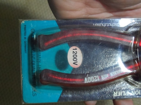 ลดแบบต่ำกว่าทุนไปเลยครับ ขายๆๆ คีมตัด งานไฟฟ้า